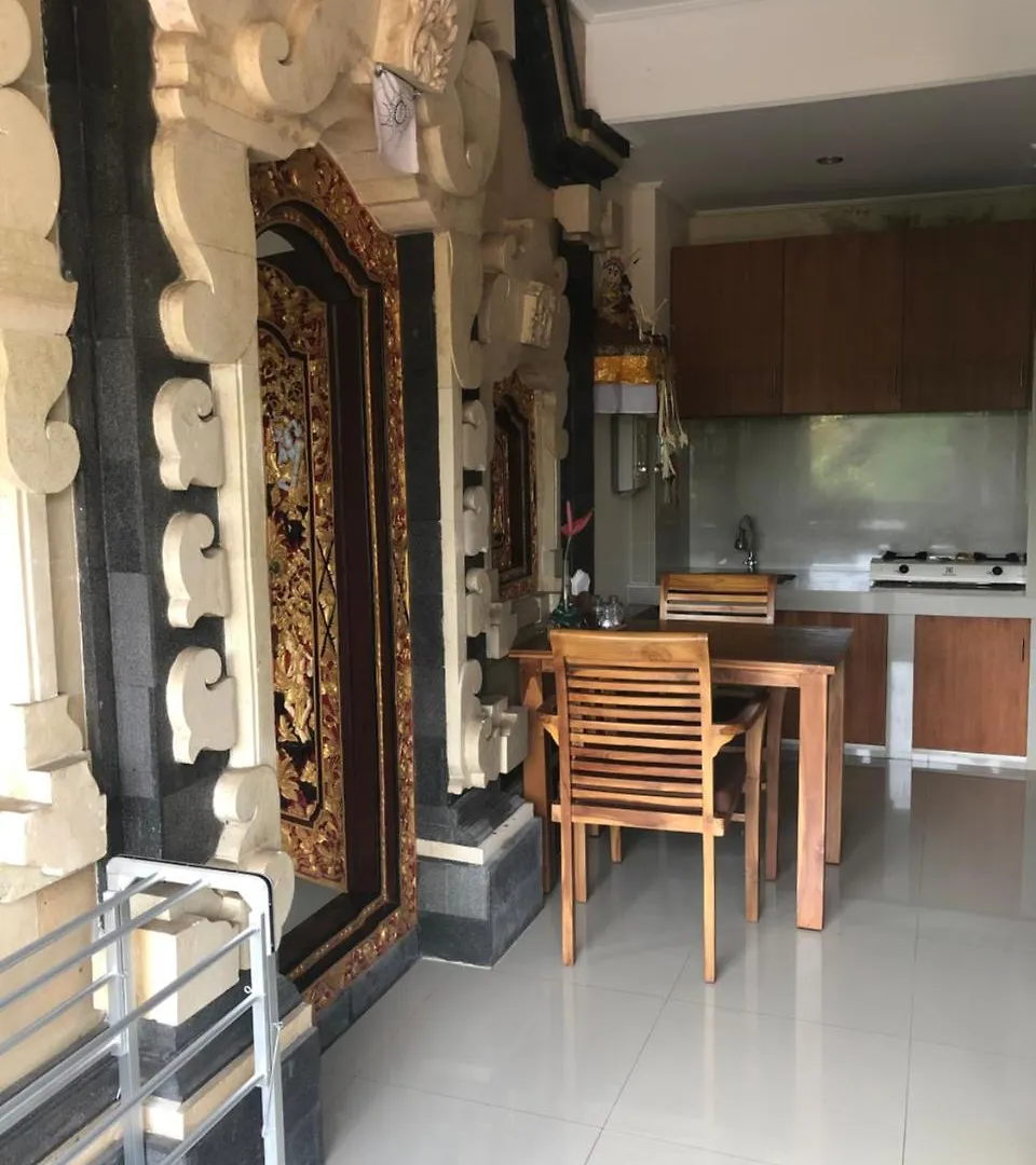 Homestay Oes House Apartment Ubud